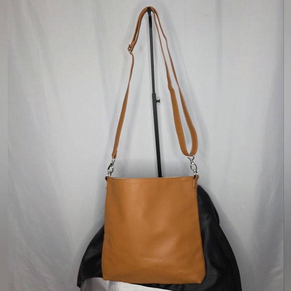 Tan Shoulder Bag With No Brand - Picture 6 of 8